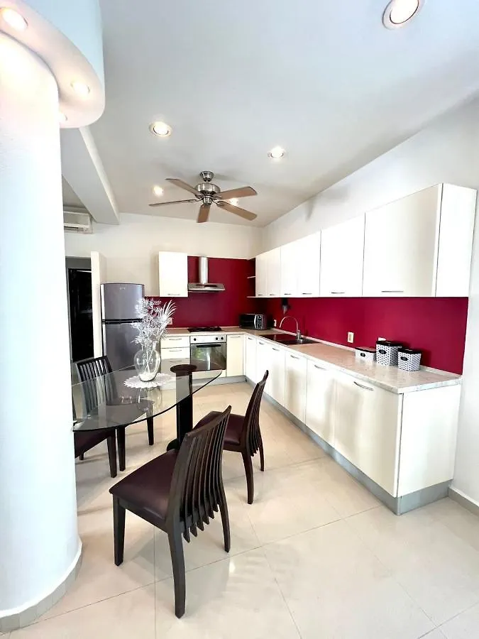 Espacioso Departamento A Unos Metros De Playa Mamitas Y De La Famosa 5Ta Av Playa del Carmen Apartment