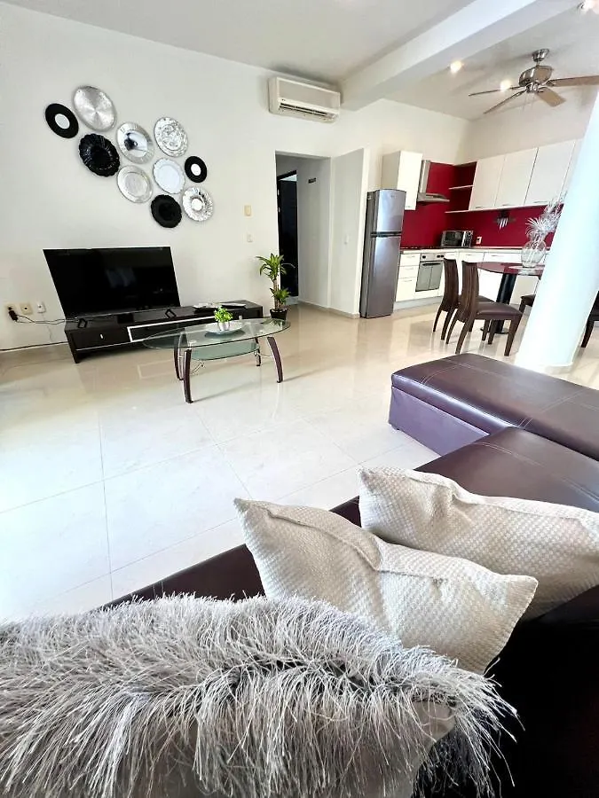 Espacioso Departamento A Unos Metros De Playa Mamitas Y De La Famosa 5Ta Av Playa del Carmen